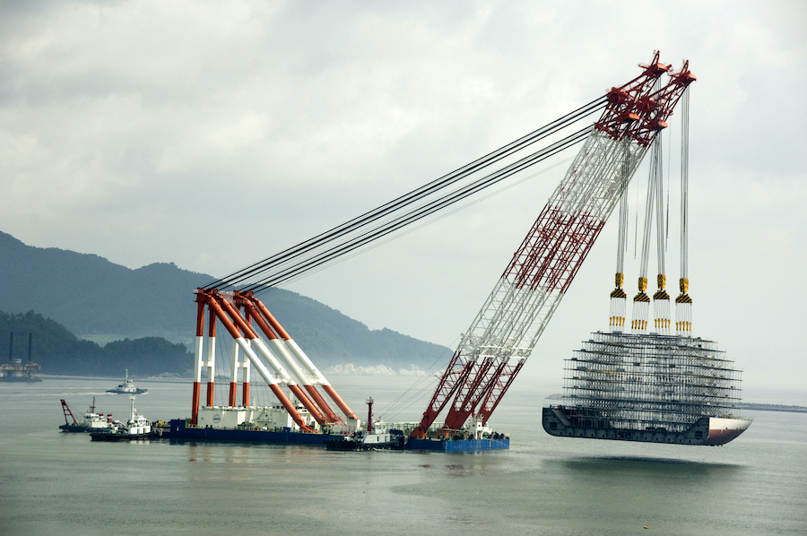 Floating Cranes for Marine Construction - Pile Buck Magazine