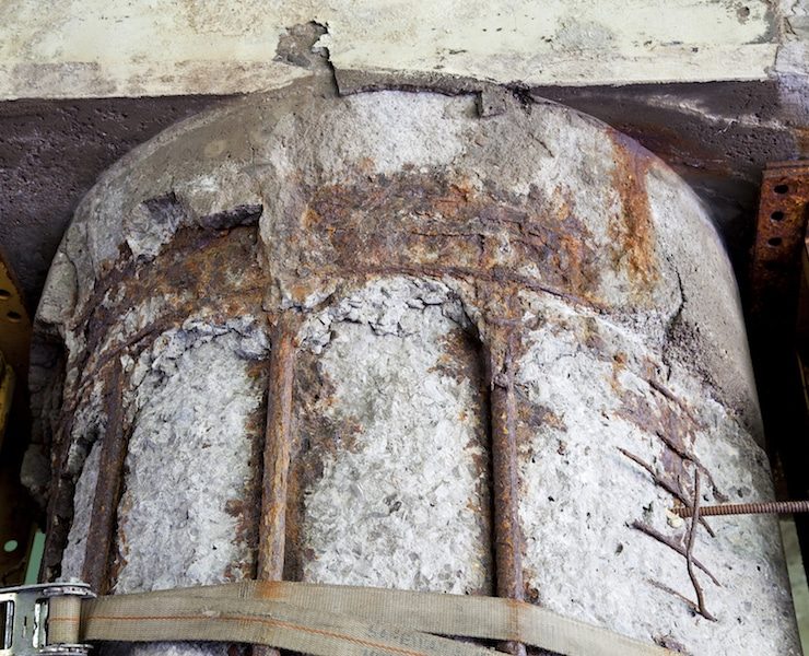 weep holes in concrete seawalls