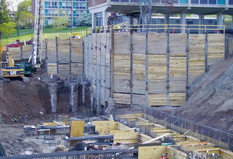 difference between drilled piles and driven piles