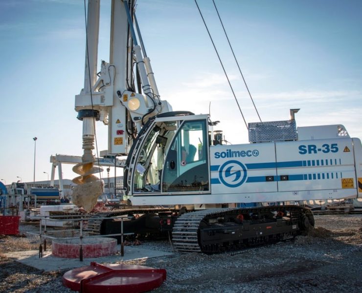 piling barge nassau bahamas