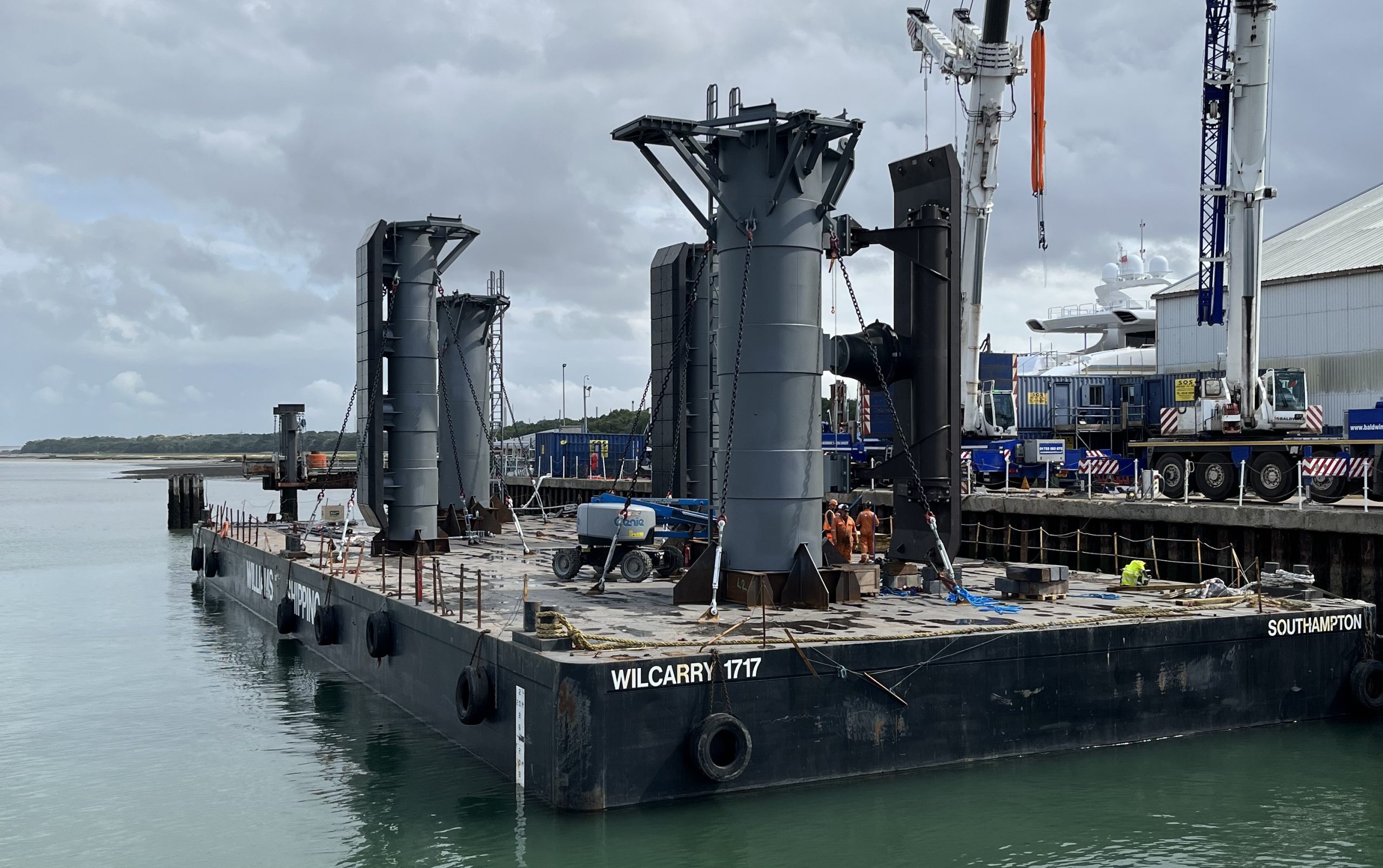 ShibataFenderTeam Delivers Four Parallel Motion Fenders for the