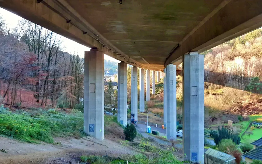 Enhanced grout and duct technologies protect tendons from moisture infiltration in saltwater environments. This protection extends service life and lowers maintenance costs for coastal infrastructure. Photo Credit: DYWIDAG