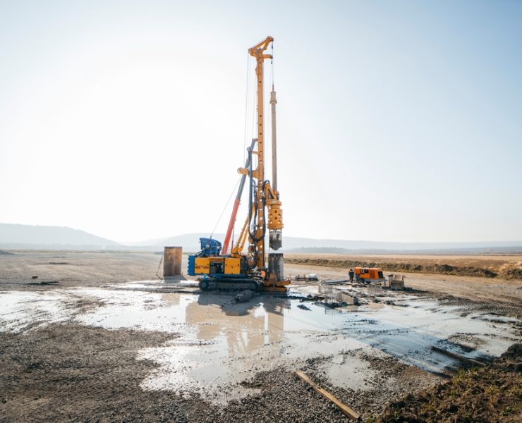 In large-scale foundation drilling, every detail matters—from the rig setup to lubricant selection. A well-maintained system ensures longer uptime, reduced maintenance costs, and superior productivity on site.