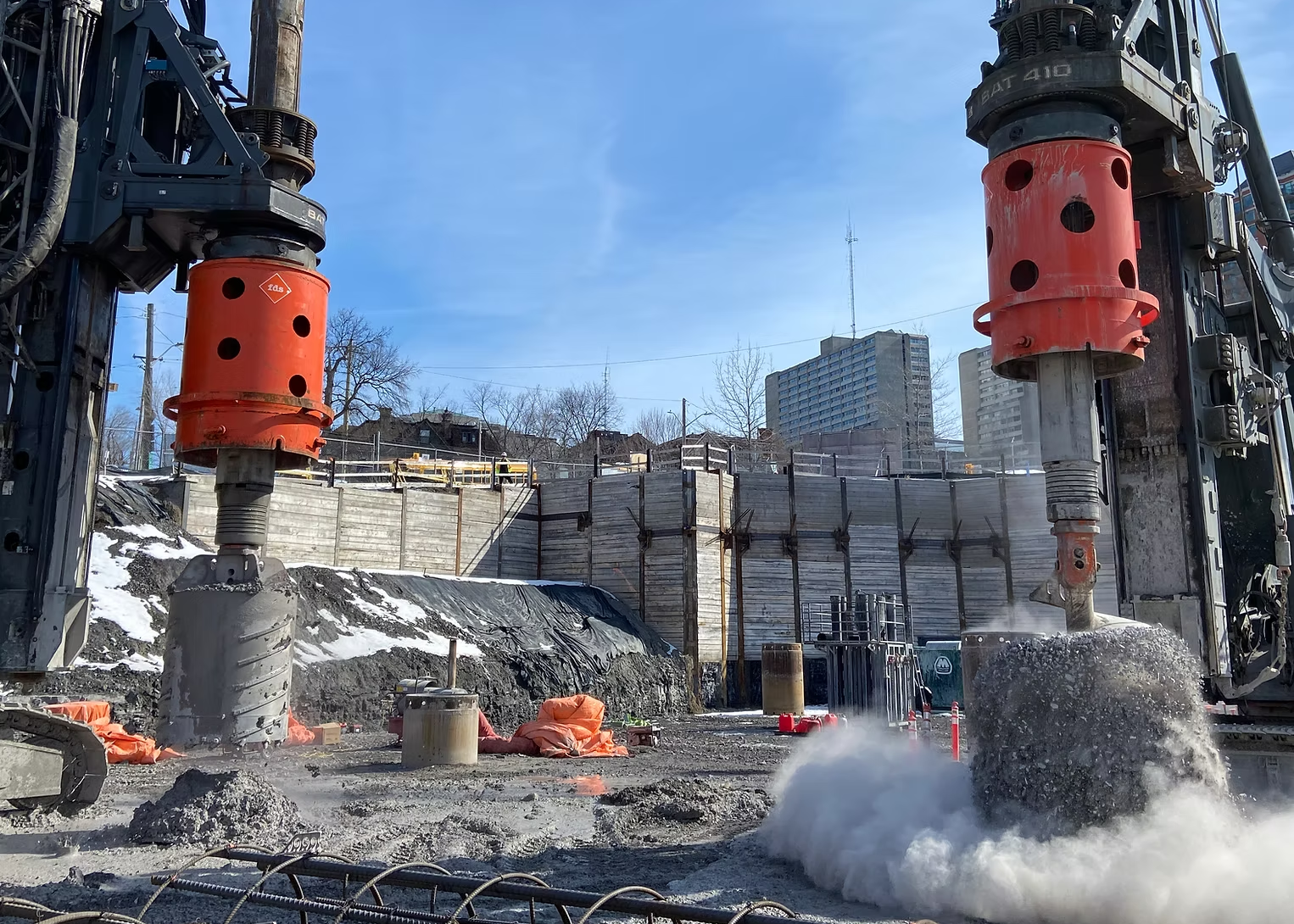 Continuous flight auger piles are installed in a single uninterrupted process that keeps the bore stable from start to finish. This reduces the risk of collapse in loose or water bearing soils. Photo Credit: FDS Foundation Drilling