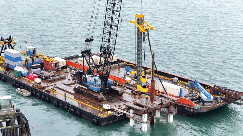 Marine infrastructure projects require contractors with experience in tidal environments, variable soils, and limited access conditions. These factors significantly increase construction risk compared to land-based projects. Photo Credit: Pacific Pile & Marine