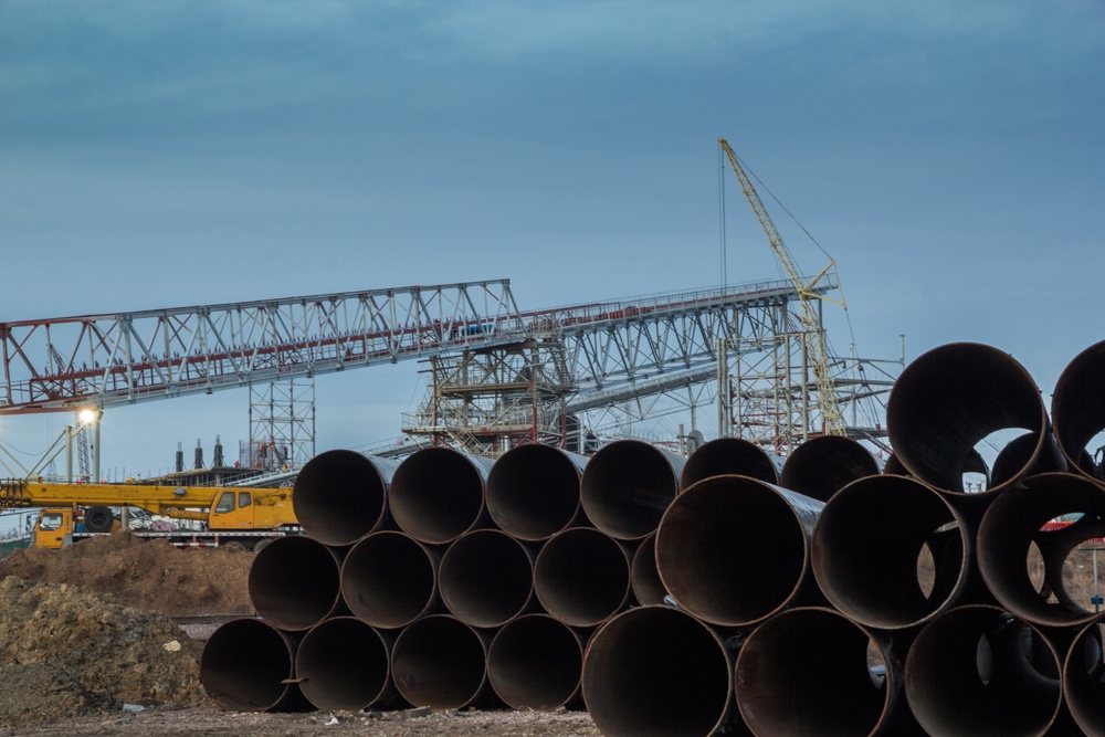 Selecting pipe diameter, wall thickness, and length early helps contractors align material specifications with crane capacity and site logistics. Early coordination minimizes delays and supports smoother installation sequencing.