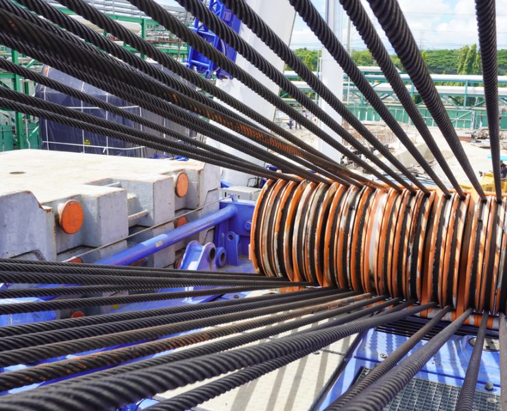 Wire ropes used in over-water crane operations experience accelerated corrosion due to constant moisture and salt exposure. Internal corrosion can reduce rope strength long before visible damage appears. Photo Credit: Bilco Wire Rope & Supply Co