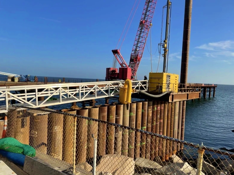 O-Pile® uses steel pipes with welded PilePro® connectors to form a continuous pipe sheet pile wall. Photo Credit: Sheet-Pile LLC